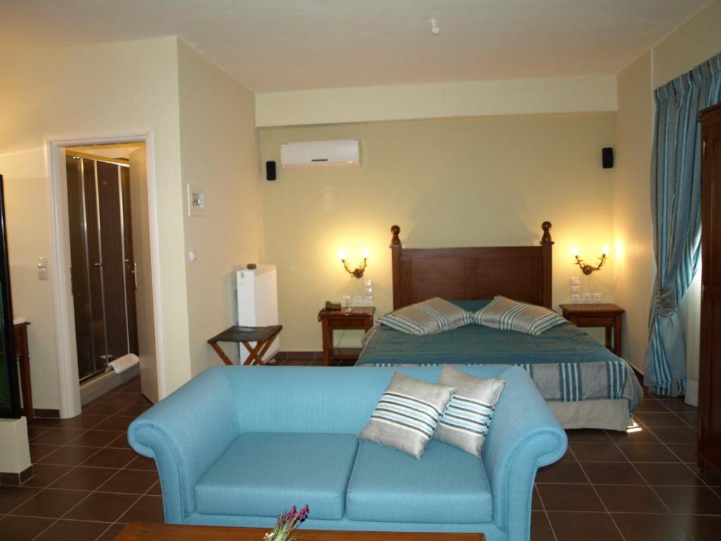 Porto Mani Suites Kyparissos  Room photo